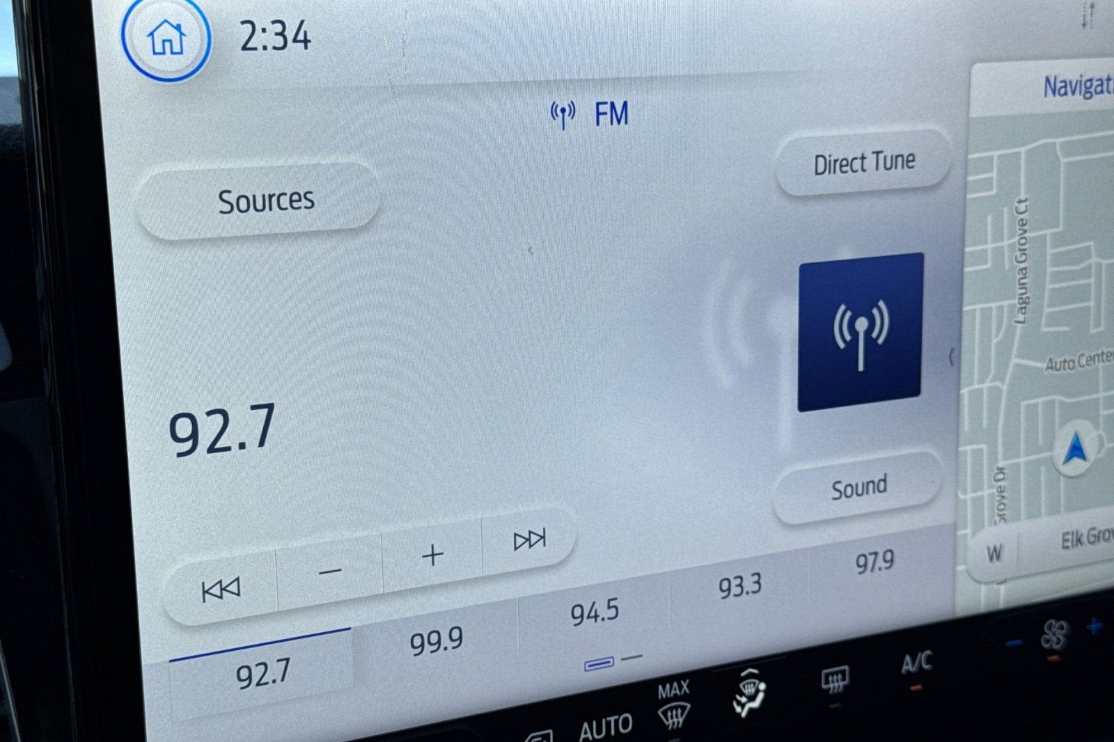 2023 Ford Transit Passenger Wagon XL