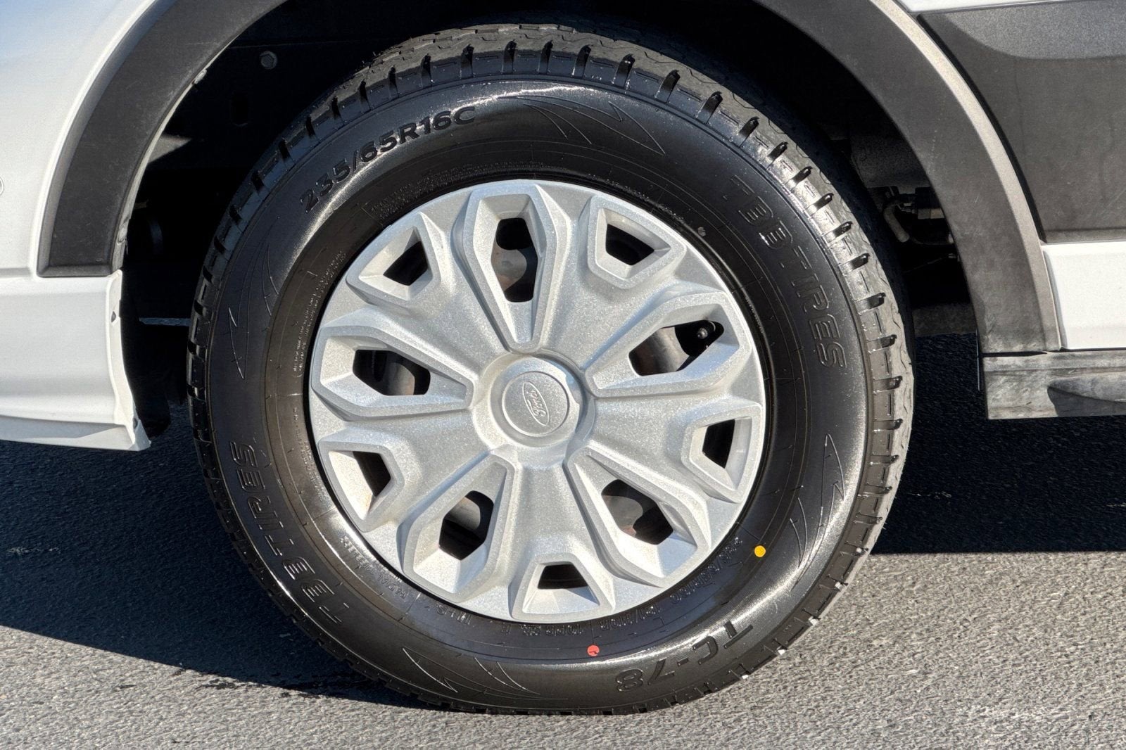 2023 Ford Transit Passenger Wagon XL