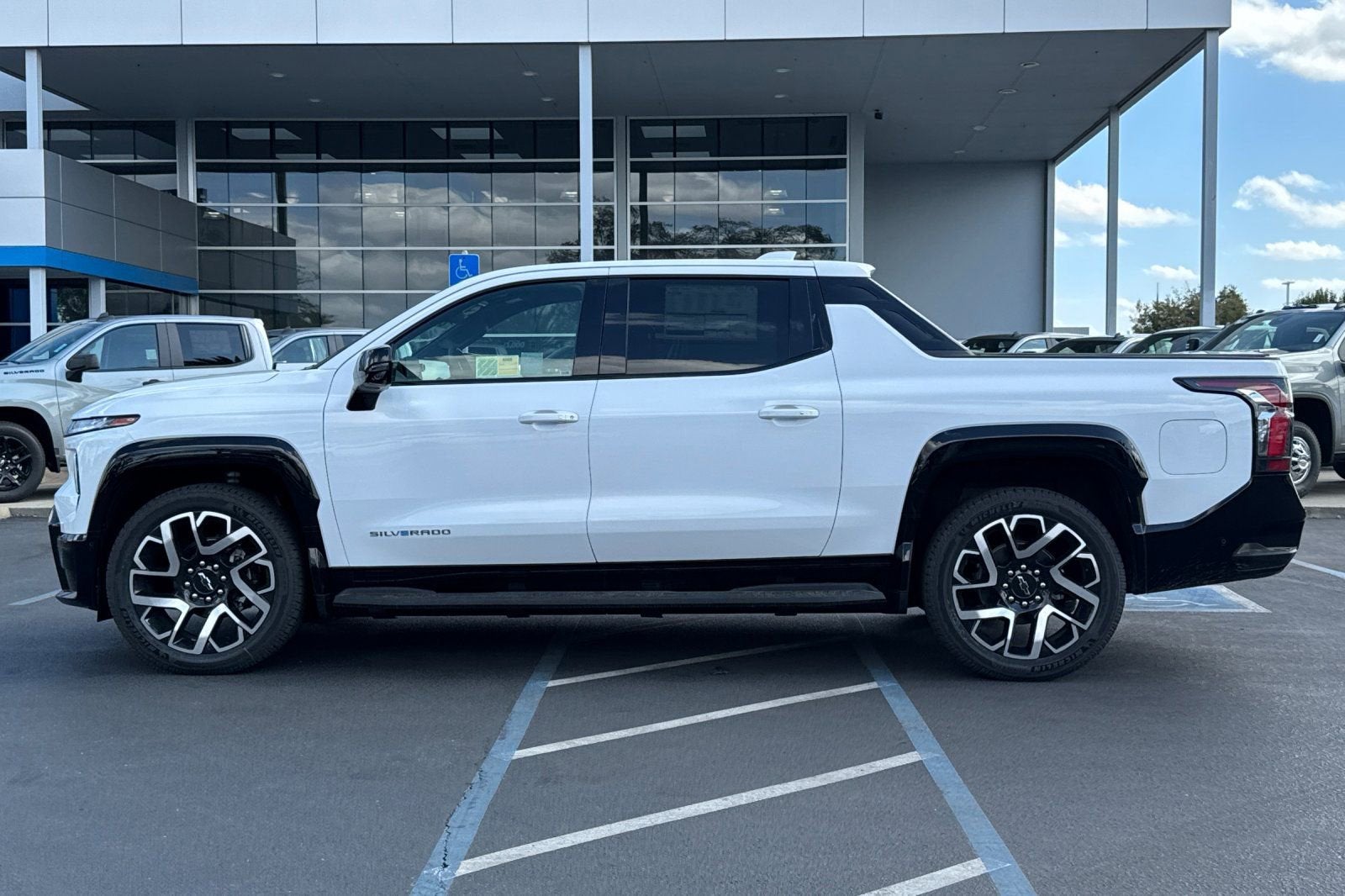 2024 Chevrolet Silverado EV RST