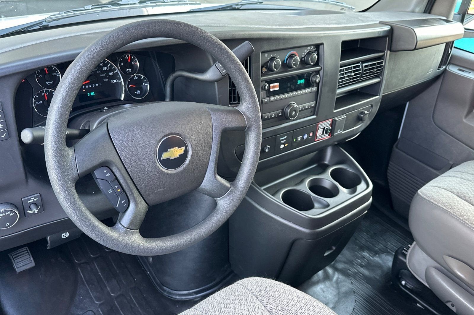 2025 Chevrolet Express Cargo 2500 WT