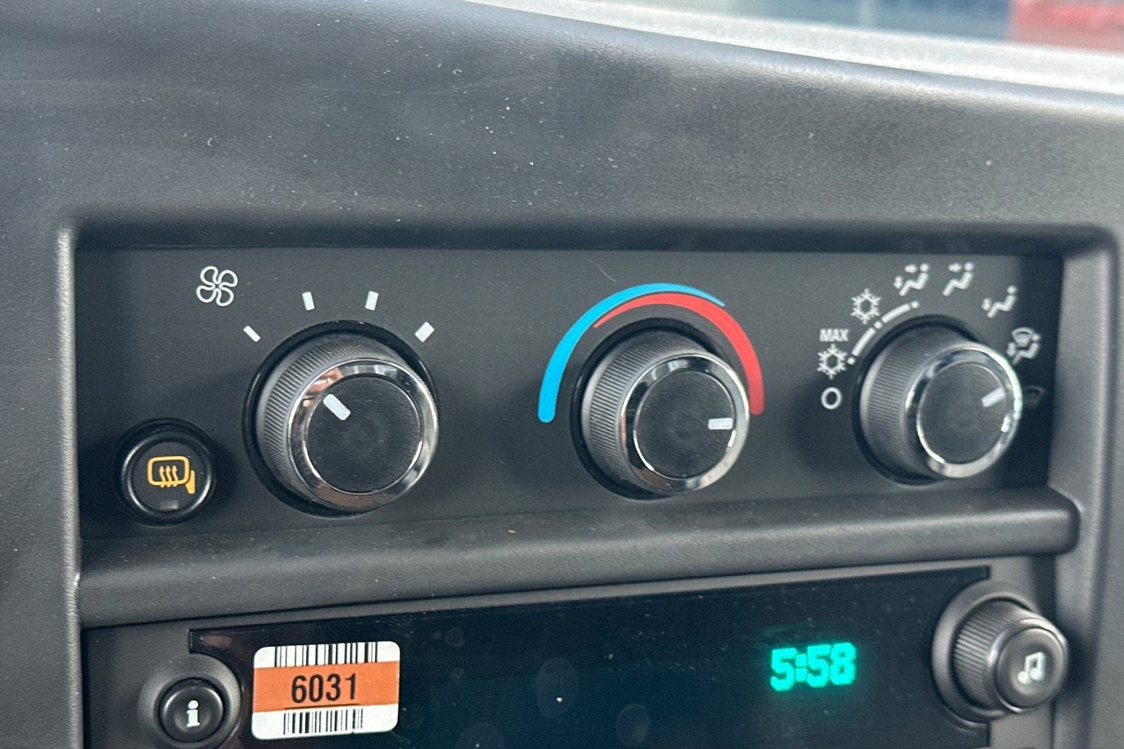 2025 Chevrolet Express Cargo 2500 WT