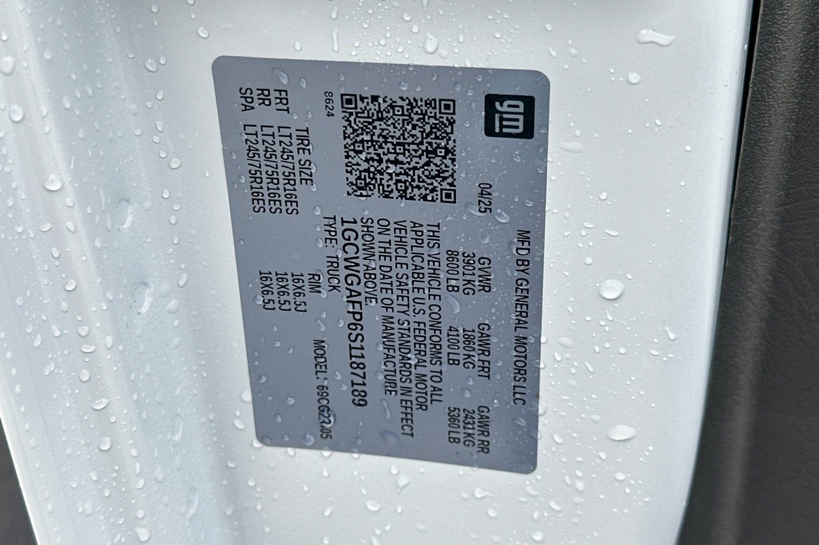 2025 Chevrolet Express Cargo 2500 WT