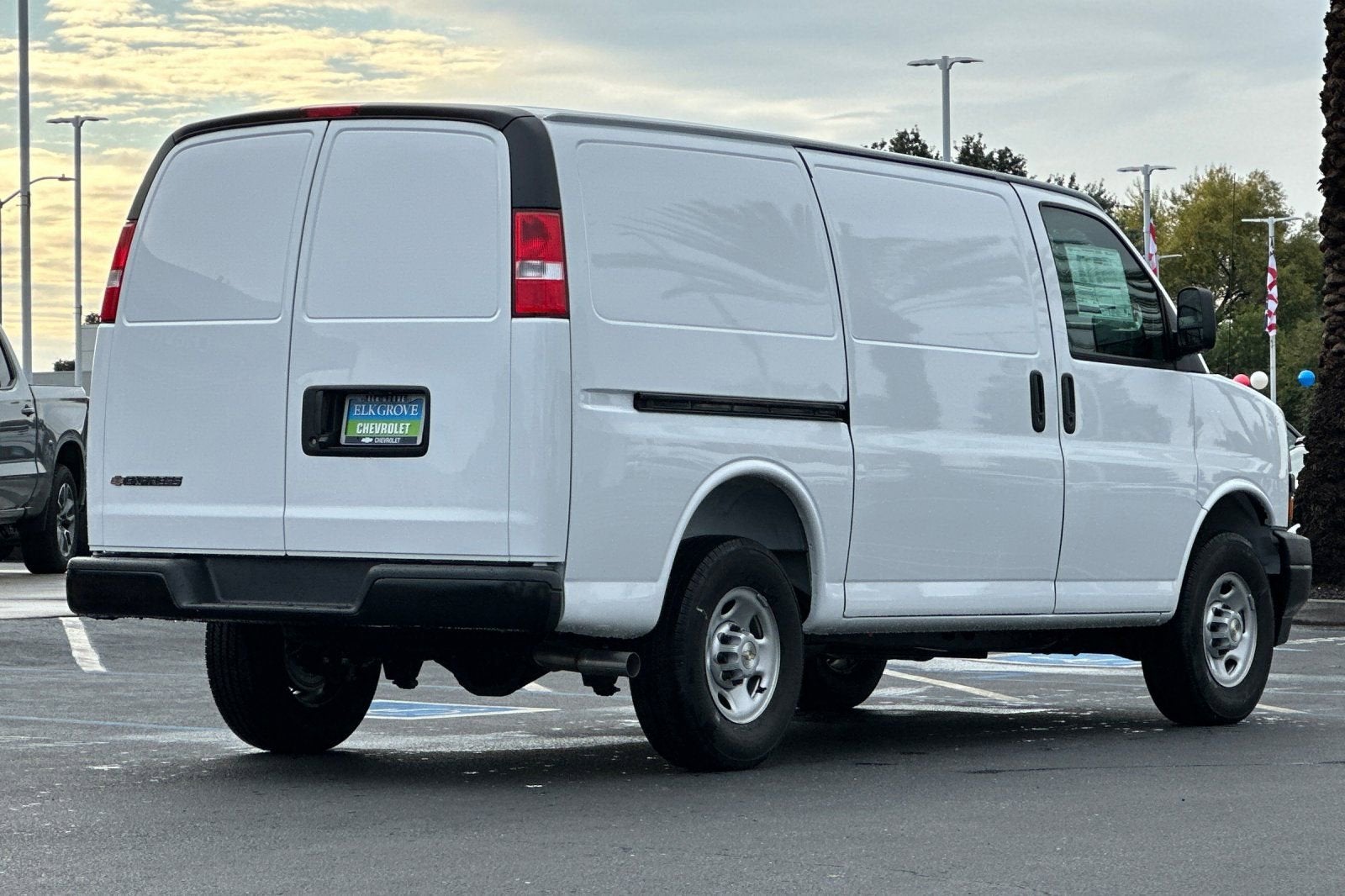 2025 Chevrolet Express Cargo 2500 WT