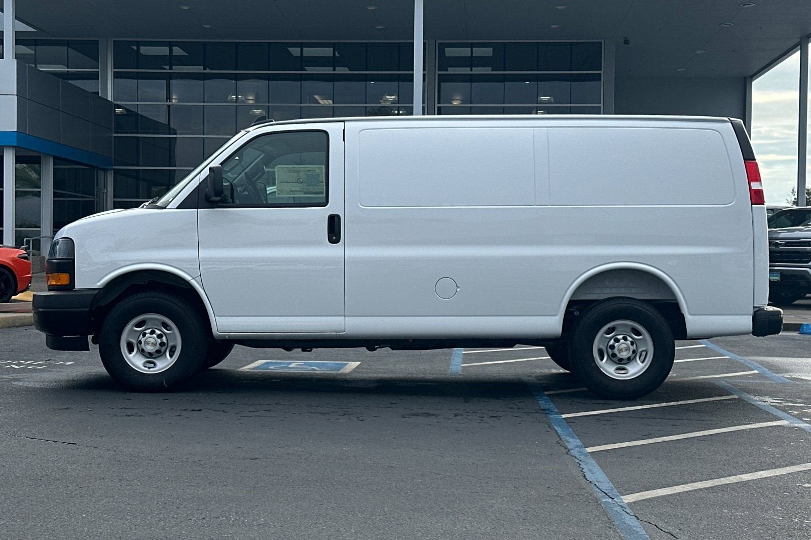 2025 Chevrolet Express Cargo 2500 WT