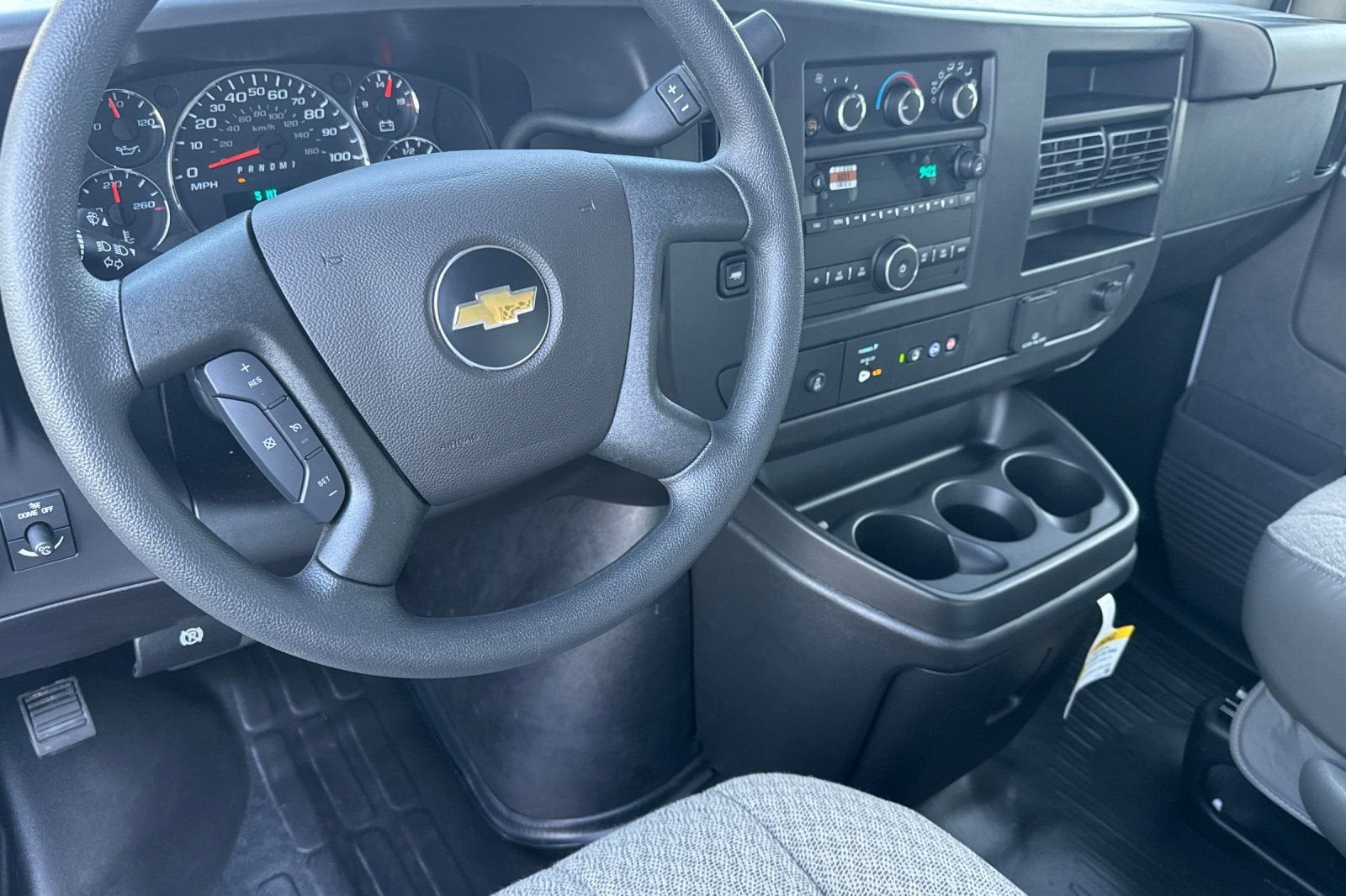 2025 Chevrolet Express Cargo 2500 WT