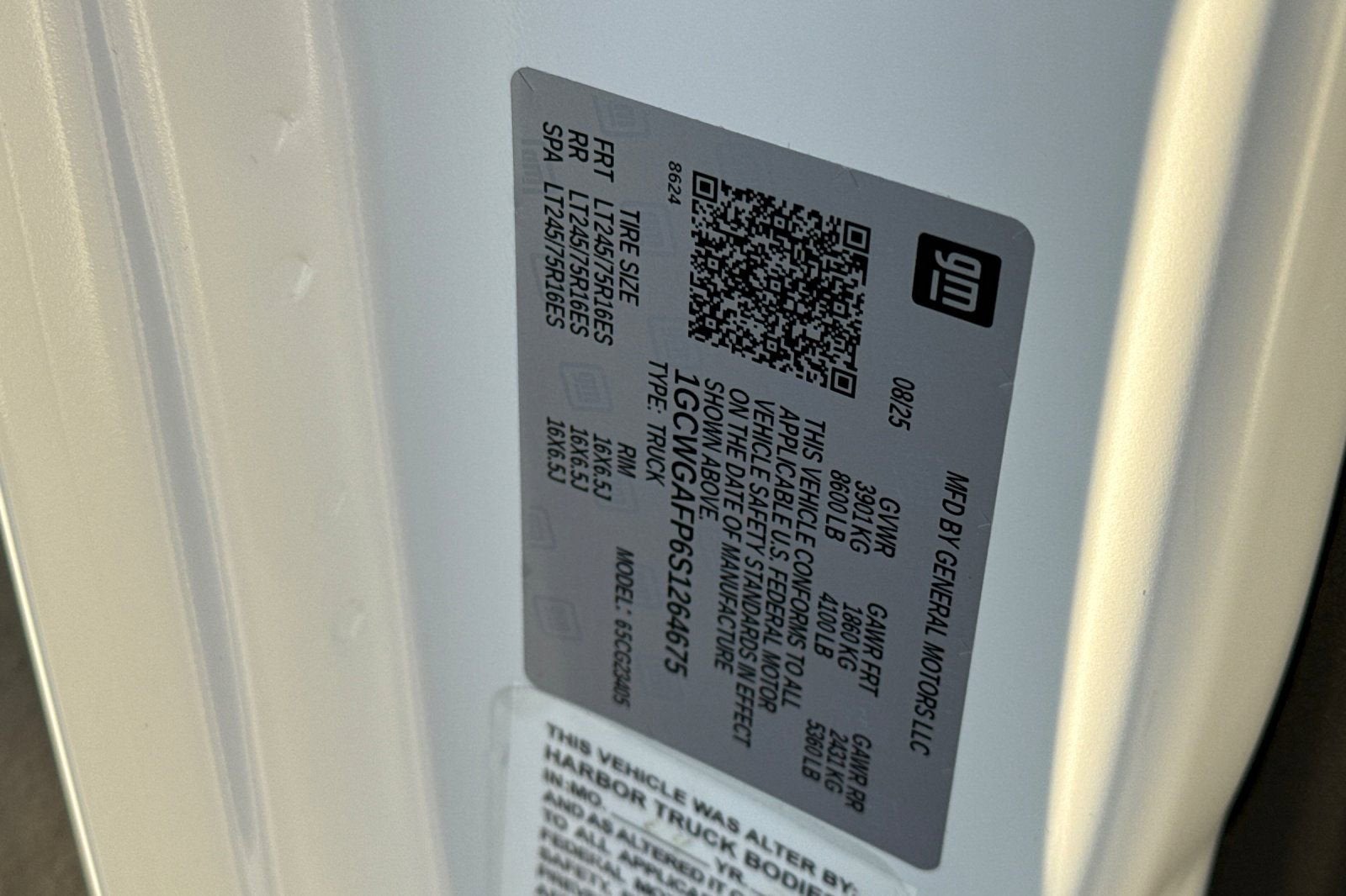 2025 Chevrolet Express Cargo 2500 WT