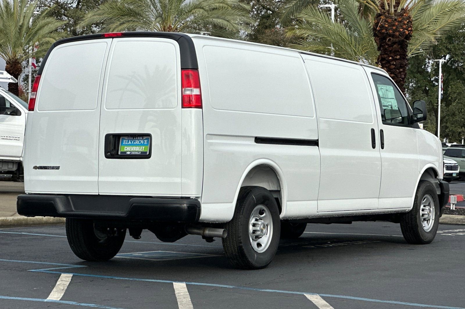 2025 Chevrolet Express Cargo 2500 WT