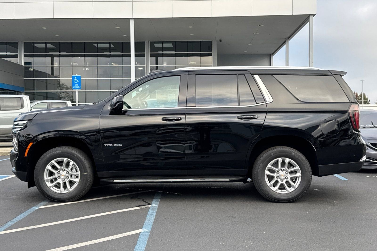 2026 Chevrolet Tahoe LS