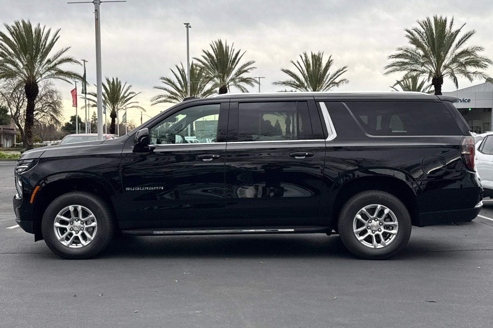 2026 Chevrolet Suburban LS