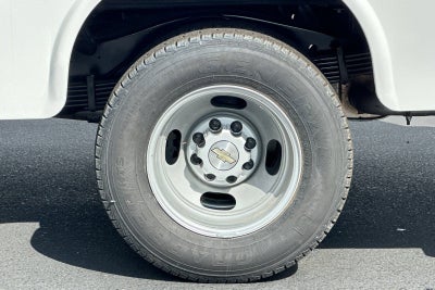 2024 Chevrolet Express Cutaway 3500 1WT