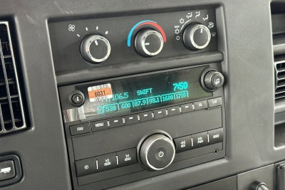 2024 Chevrolet Express Cutaway 3500 1WT