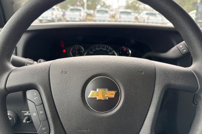 2024 Chevrolet Express Cutaway 3500 1WT