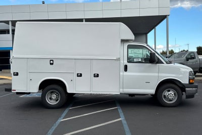 2024 Chevrolet Express Cutaway 3500 1WT