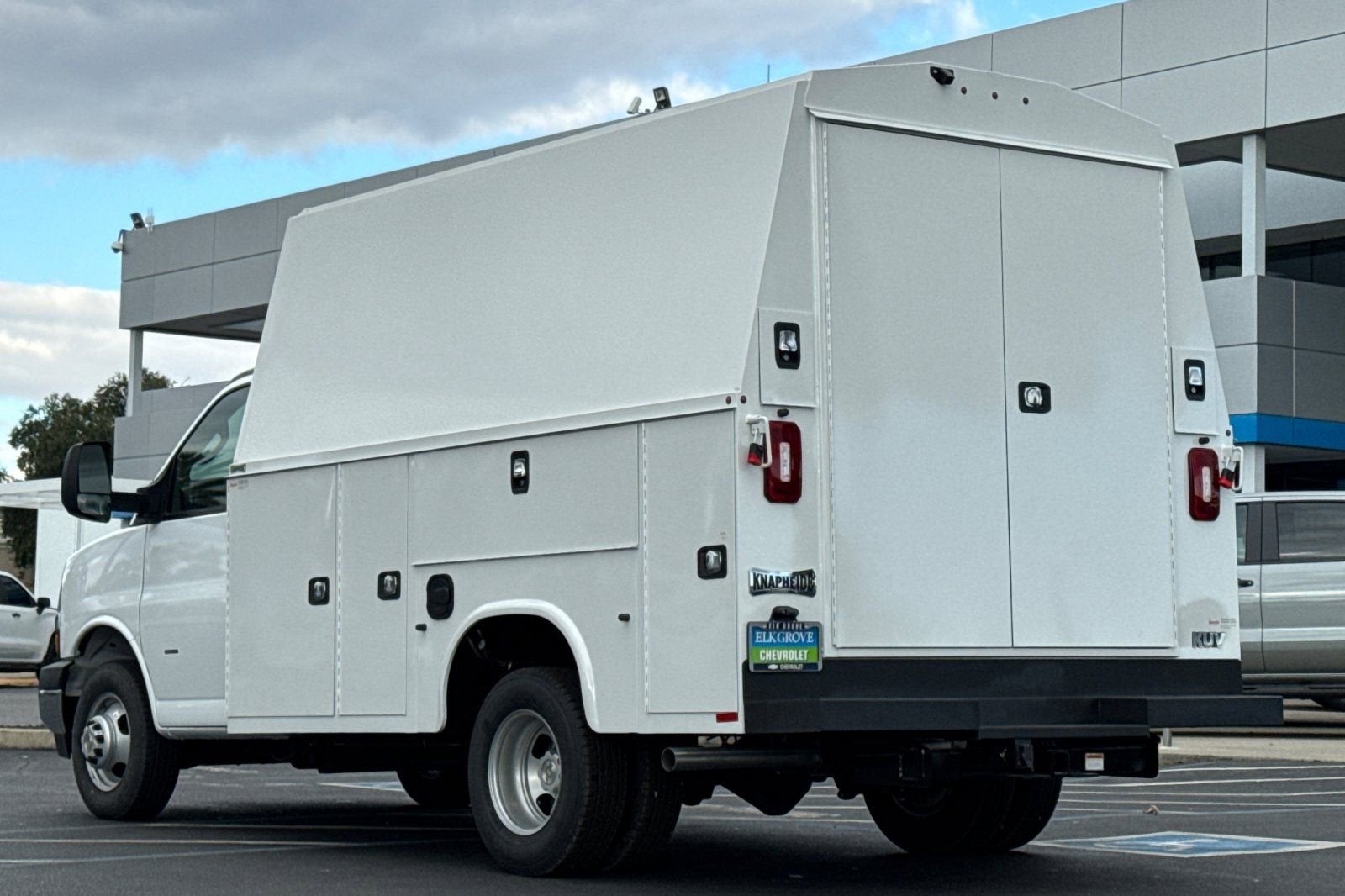 2024 Chevrolet Express Cutaway 3500 1WT