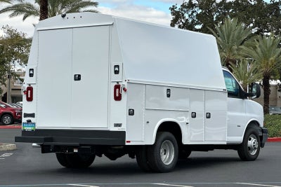 2024 Chevrolet Express Cutaway 3500 1WT