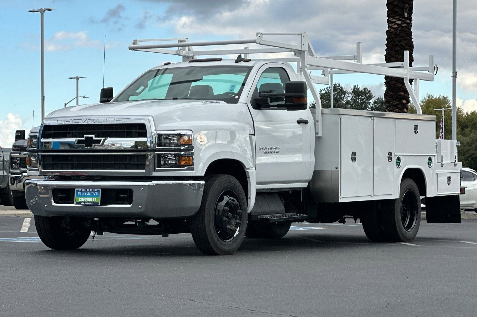 2023 Chevrolet Silverado 5500 HD Work Truck
