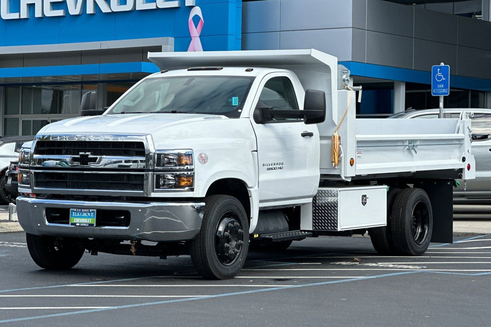 2024 Chevrolet Silverado 5500 HD Work Truck