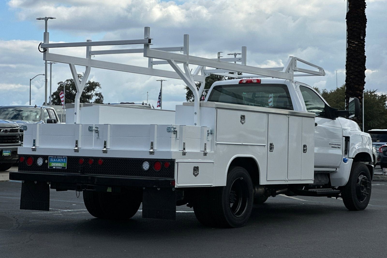 2024 Chevrolet Silverado 5500 HD Work Truck