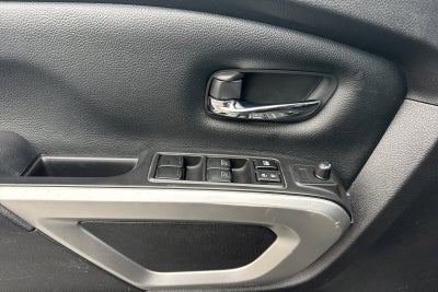 2022 Nissan Titan SV