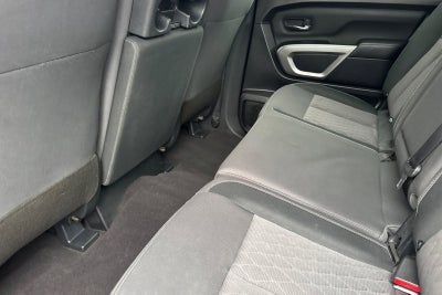 2022 Nissan Titan SV