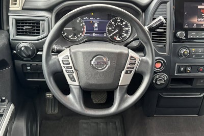 2022 Nissan Titan SV