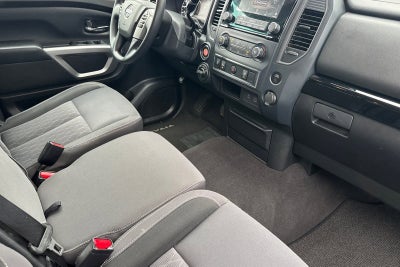 2022 Nissan Titan SV