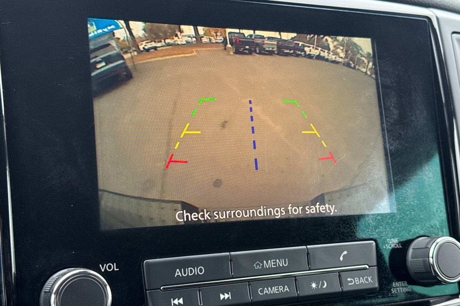 2022 Nissan Titan SV