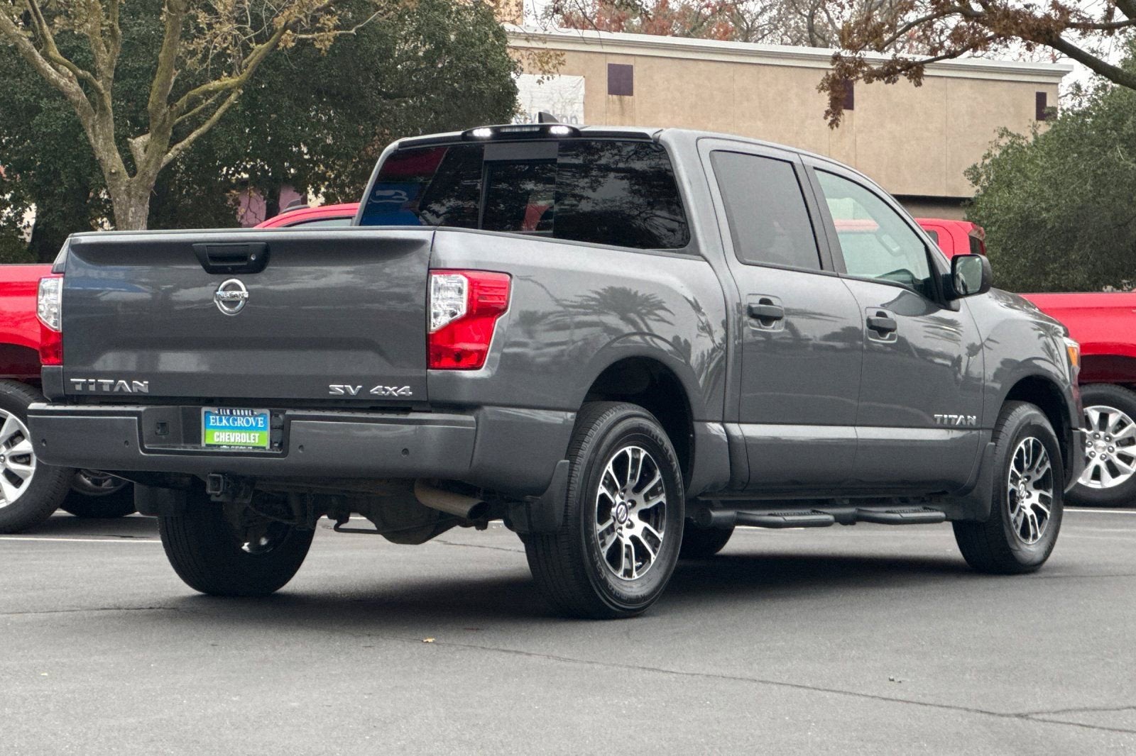 2022 Nissan Titan SV