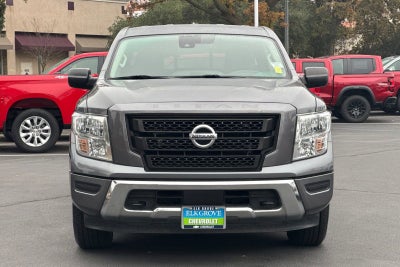 2022 Nissan Titan SV