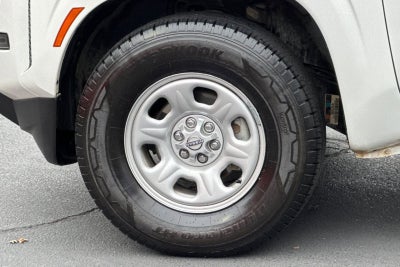 2022 Nissan Frontier S