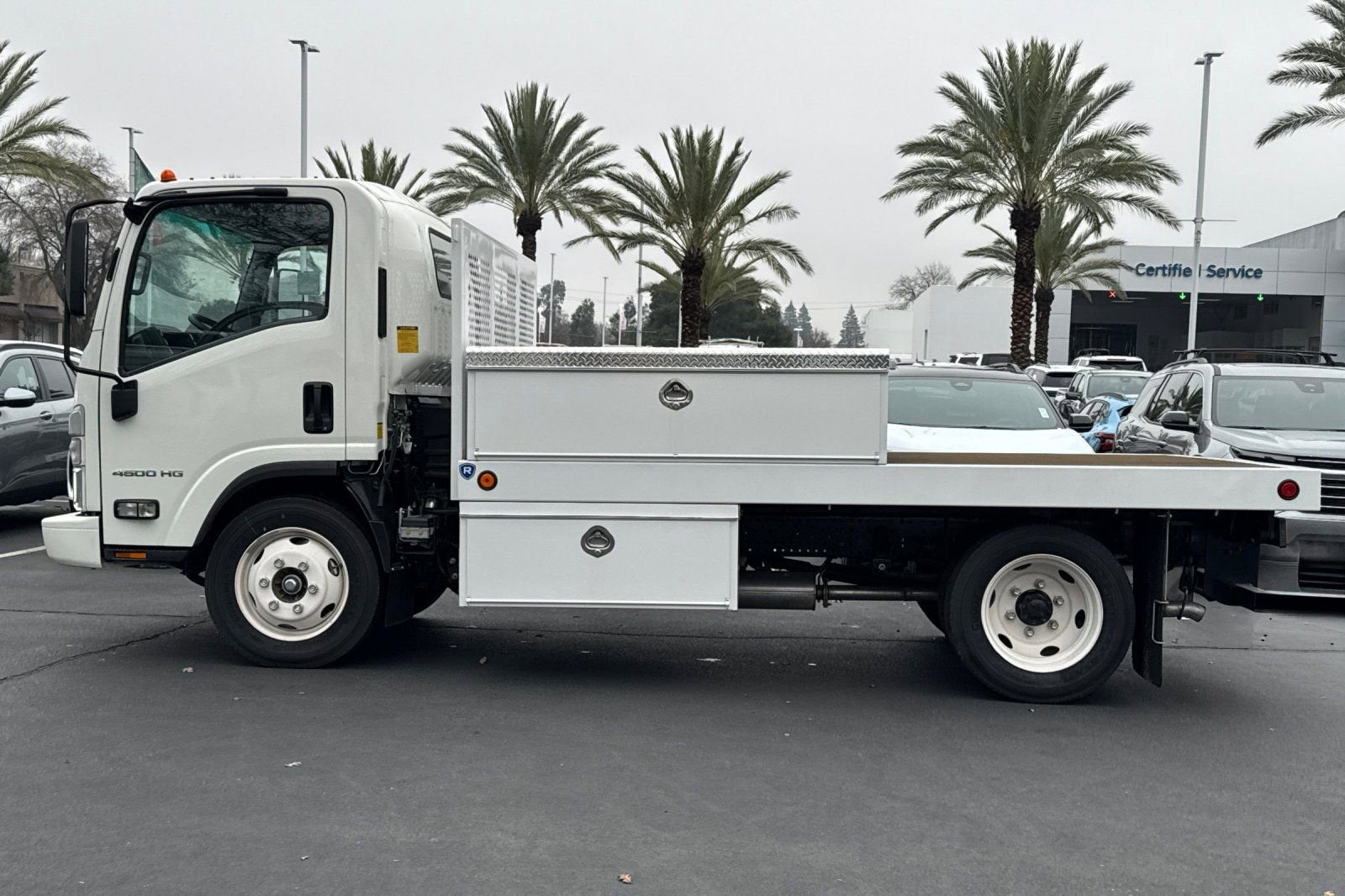 2024 Chevrolet Low Cab Forward 4500 Base