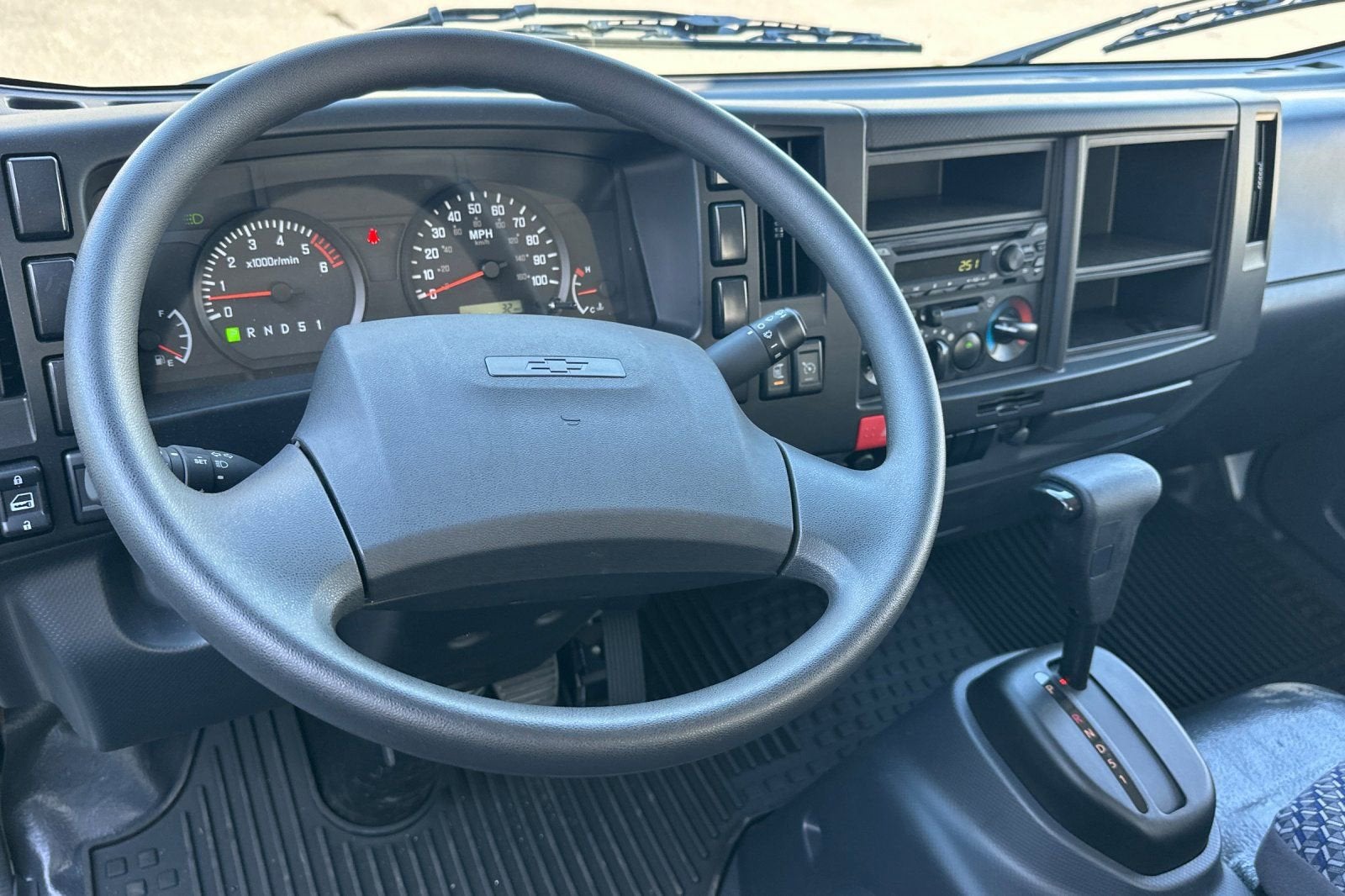 2025 Chevrolet Low Cab Forward 4500 Base