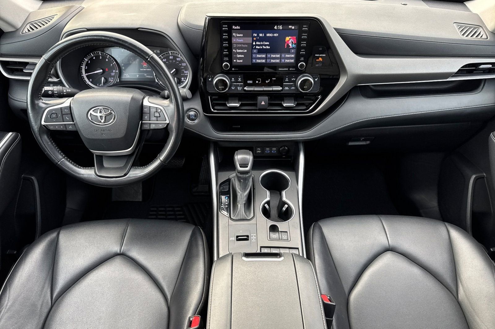 2022 Toyota Highlander XLE